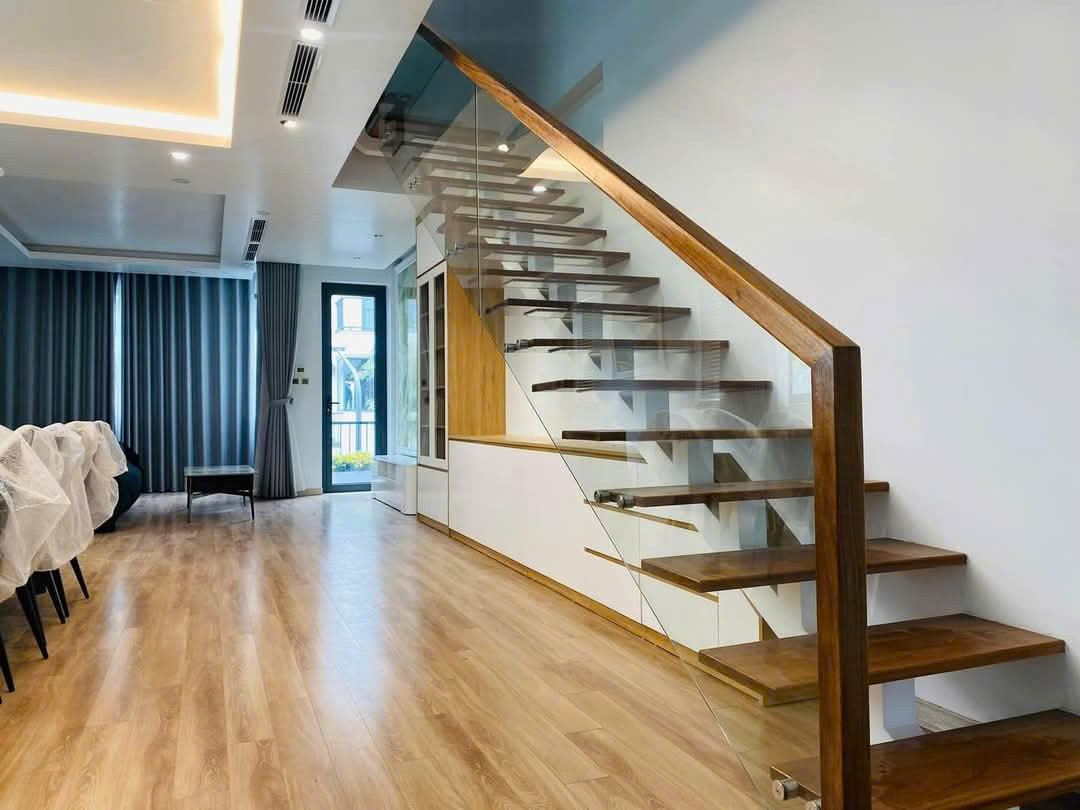 MẪU CẦU THANG ĐẸP 1