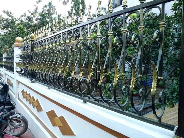 hàng rào sắt