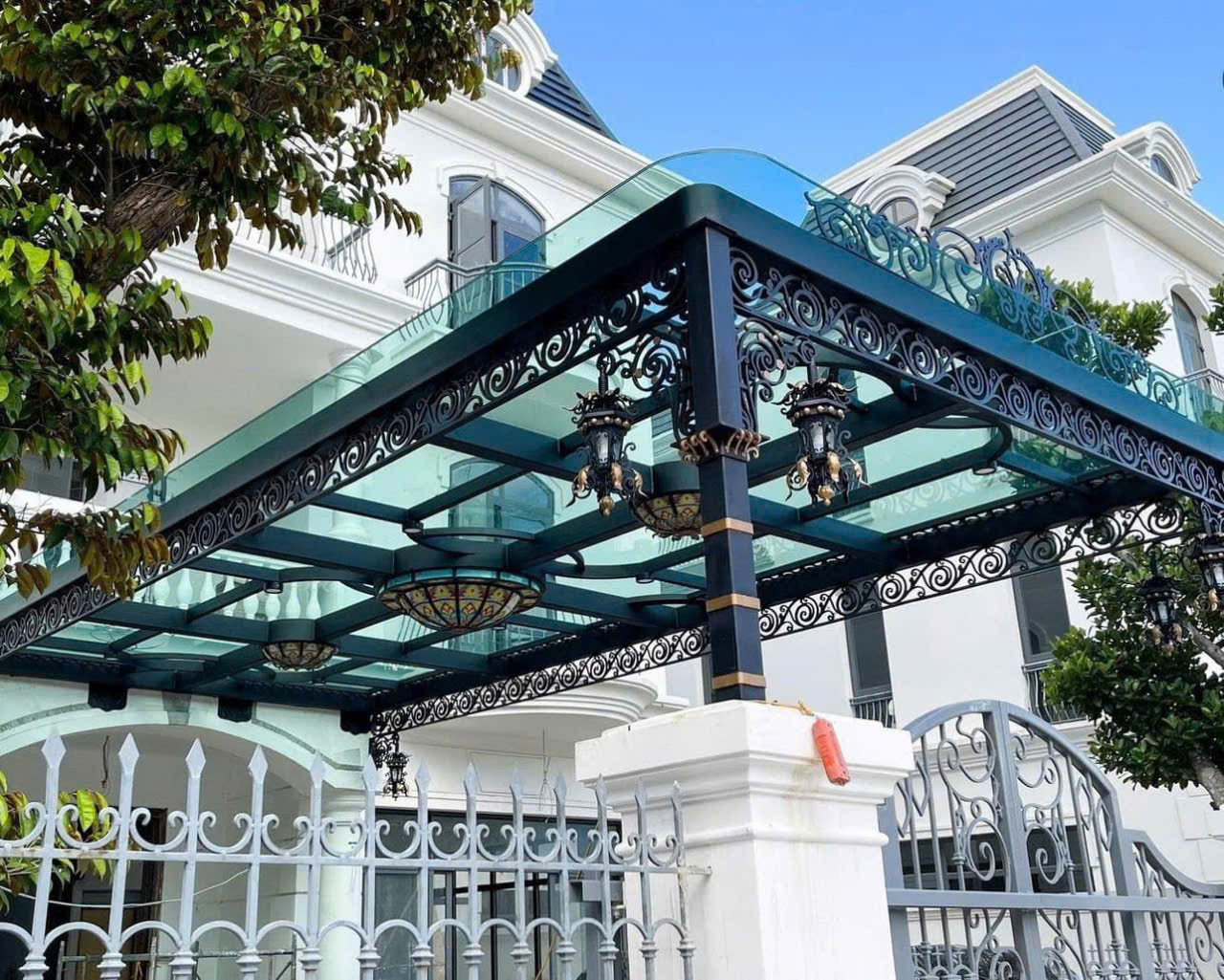 mẫu sắt mỹ thuật 2025