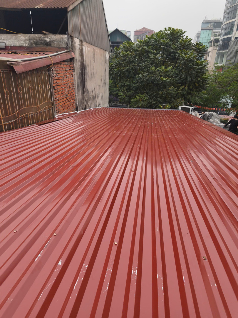 thợ sửa mái tôn